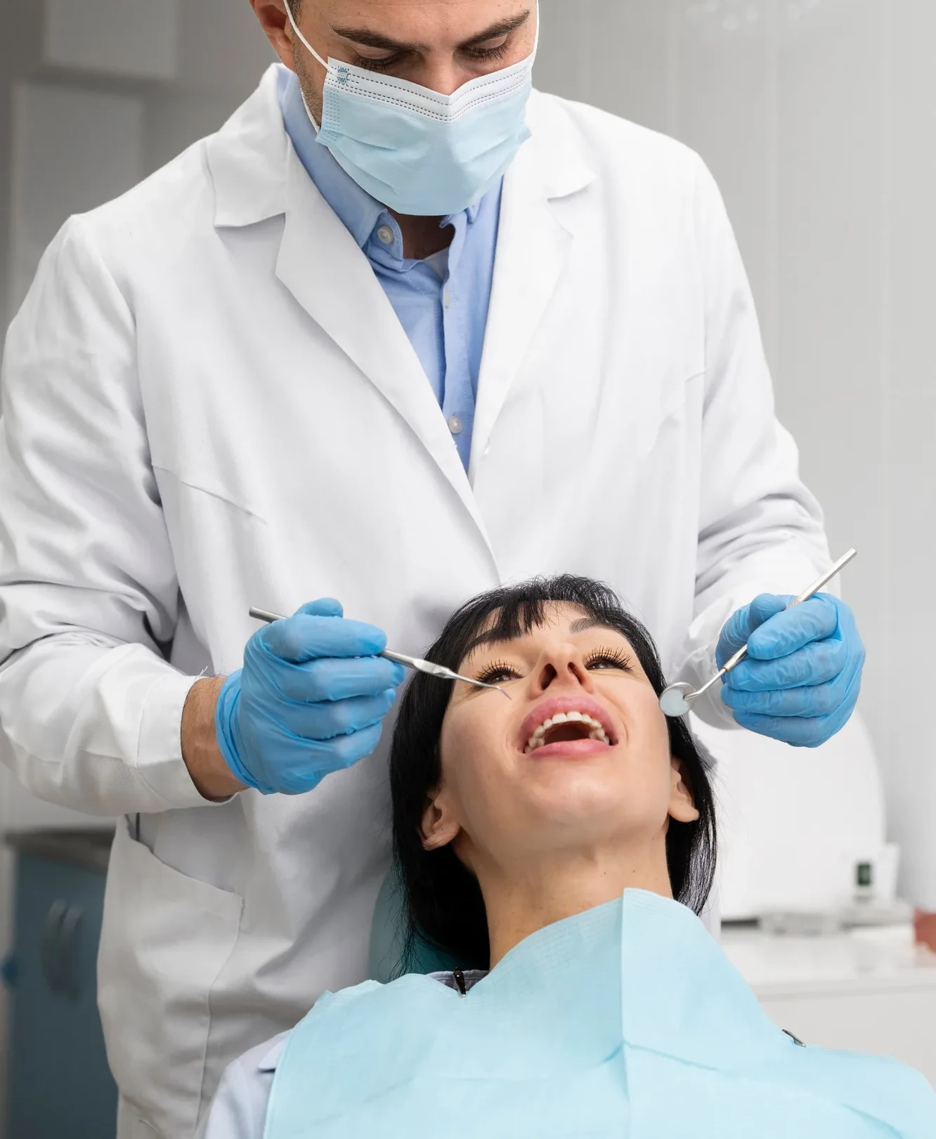 Dr. Ulises Xavier Diaz Mendoza especialista en periodoncia e implantología en Naucalpan